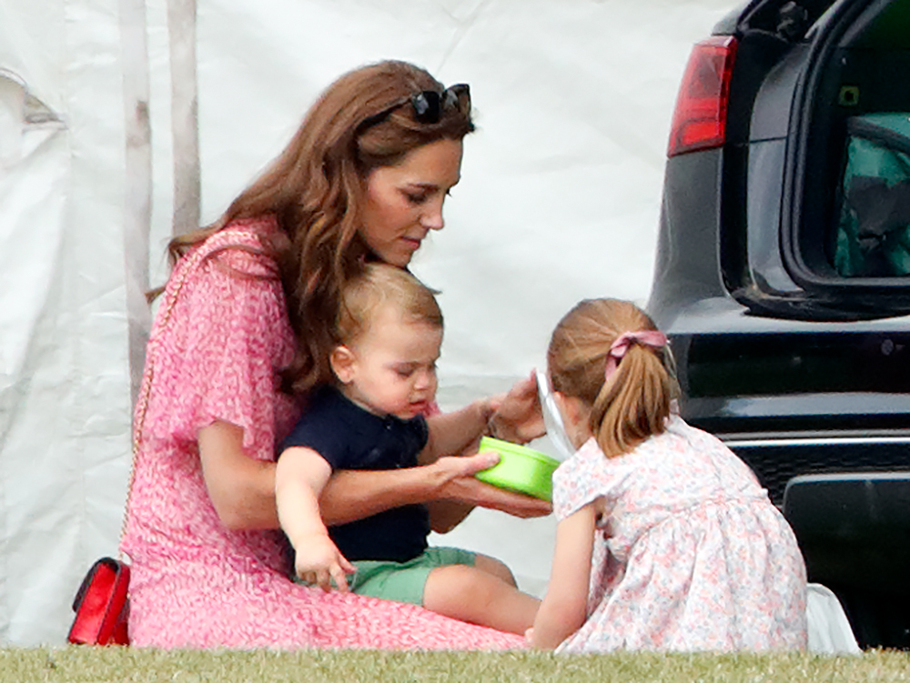 In 2014, it was reported that Kate Middleton ordered a few pizzas to her hotel room while pregnant with Princess Charlotte, now 8. 